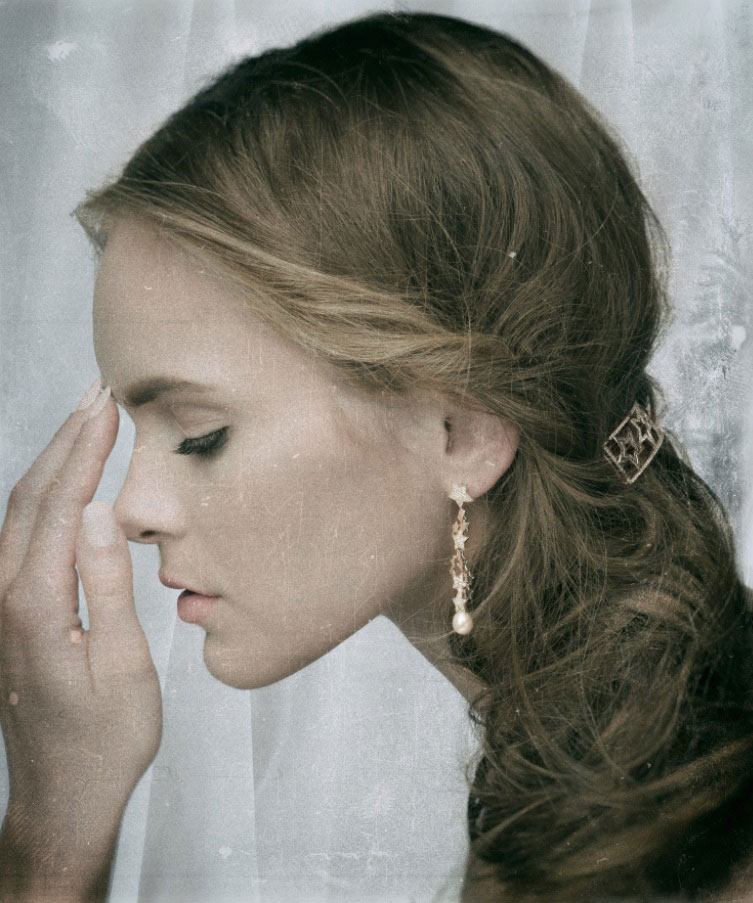 Hera Earrings 